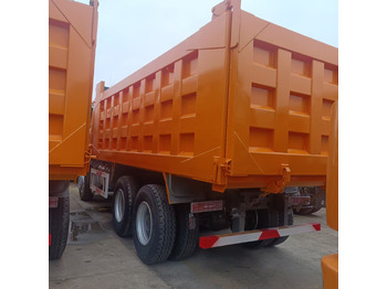 Truk jungkit SINOTRUK HOHAN 6x4: gambar 5