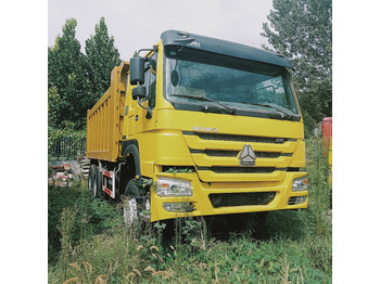 Truk jungkit SINOTRUK HOWO