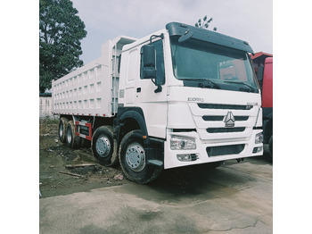 Truk jungkit SINOTRUK HOWO