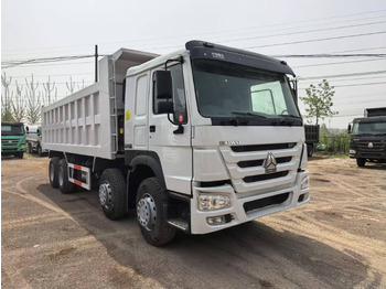 Truk jungkit SINOTRUK HOWO