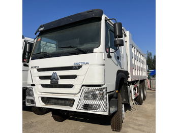 Truk jungkit SINOTRUK HOWO