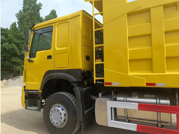 Truk jungkit SINOTRUK HOWO: gambar 3