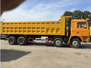 Truk jungkit Shacman F3000 8*4: gambar 5