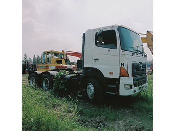 Tractor head HINO 700: gambar 4