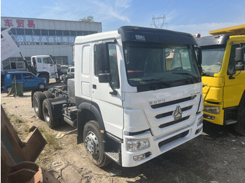 Tractor head SINOTRUK HOWO trailer head: gambar 2