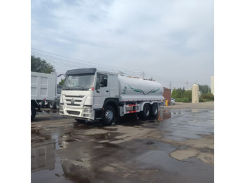 Truk SINOTRUK HOWO