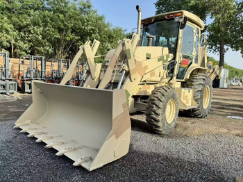 Backhoe loader XCMG XT870: gambar 3 Backhoe loader XCMG XT870: gambar 3