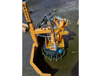 Sapu Dücker PFP 600 Wildkrautbürste Wildkrautbesen Mähausleger Böschungsmulcher Böschungsmäher UNA DUA 700 800 600 500 für Unimog Mulag Gilbers: gambar 2