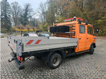 Truk flatbed Mercedes-Benz Vario 613D Bluetec 5 Pritsche Doka LKW: gambar 2