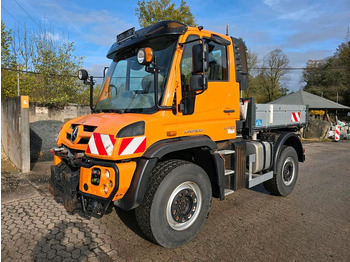 Kendaraan Kota/ Khusus UNIMOG