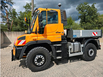 Truk bajak salju Unimog U429 NKS-F-UGE-42 Mercedes-Benz 405/10 405/12 UGE Mercedes-Benz U 318 323 327 423 427 429 430 EasyDrive Variopilot Mulag MKM 700 Böschungsmäher Böschungsmulcher Bucher Salzstreuer: gambar 2