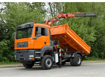 Truk jungkit MAN