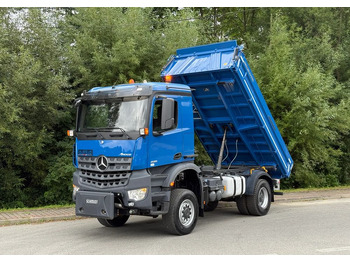 Truk jungkit MERCEDES-BENZ Arocs