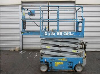 Scissor lifts GENIE