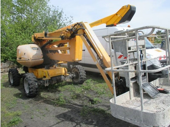 Boom artikulasi MANITOU