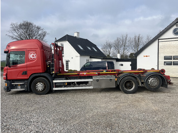 Hook lift SCANIA P 320