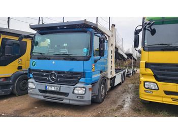 Truk pengangkut mobil
