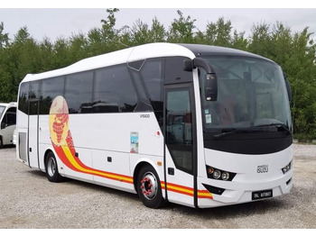 Bus pinggiran kota