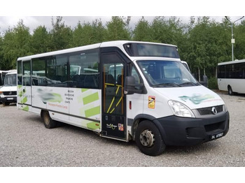 Bus pinggiran kota IVECO Daily