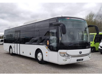Bus pinggiran kota