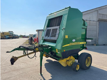 Baler bulat JOHN DEERE
