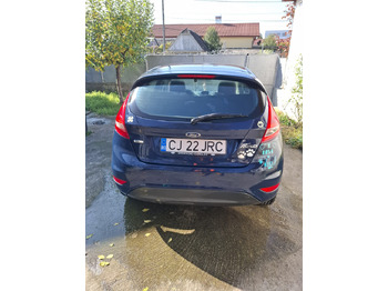 Mobil sedan Ford Fiesta: gambar 4 Mobil sedan Ford Fiesta: gambar 4