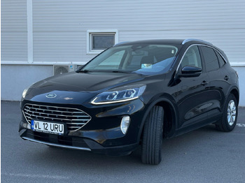 Mobil sedan FORD