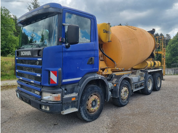 Truk pengaduk beton SCANIA R124