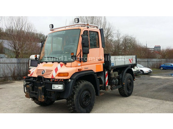 Kendaraan Kota/ Khusus UNIMOG U300