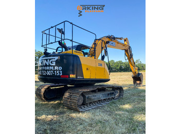 Ekskavator JCB JS131LC: gambar 4