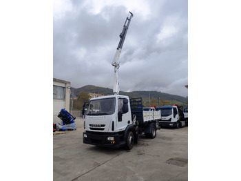 Truk derek IVECO EuroCargo 120E