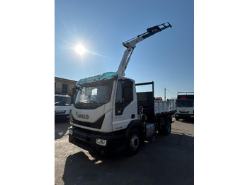 Truk derek IVECO EuroCargo