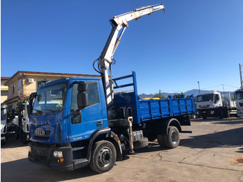Truk derek IVECO EuroCargo 150E