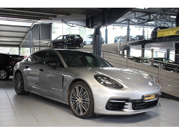 Mobil sedan Porsche Panamera 4S Diesel PDK Kamera LED DAB Bose 21": gambar 3