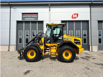 Wheel loader JCB
