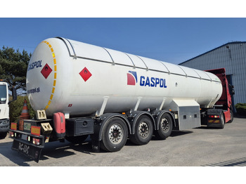 Semi-trailer tangki