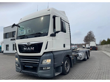 Truk sasis MAN TGX