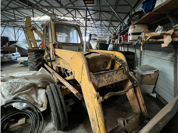 Backhoe loader MASSEY FERGUSON