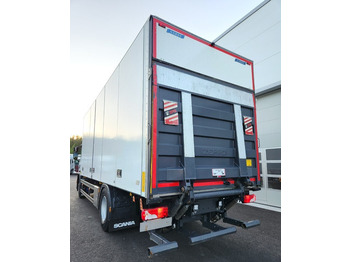 Truk box Scania P280 4x2 Kylkiaukeava kori: gambar 4