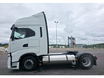 Tractor head IvecoS-Way 460 4x2 LNG / LBG: gambar 2 Tractor head IvecoS-Way 460 4x2 LNG / LBG: gambar 2