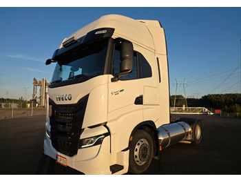 Tractor head IVECO