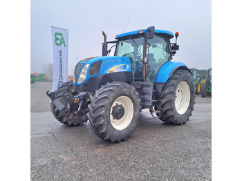 Traktor NEW HOLLAND T6000