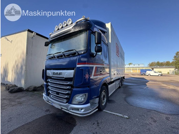 Truk box DAF XF 530