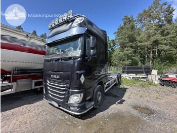 Truk sasis DAF XF 510