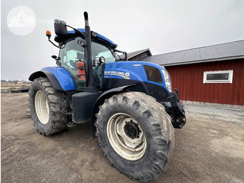 Traktor NEW HOLLAND T7