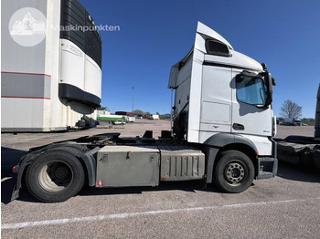 Tractor head MERCEDES-BENZ Actros 1843