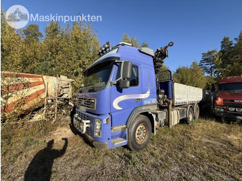 Truk jungkit VOLVO FM12