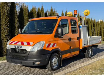 Van dengan terpal samping IVECO Daily