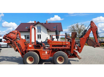 Mesin penggali parit DITCH WITCH
