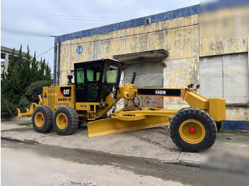 Grader CATERPILLAR 140H: gambar 4